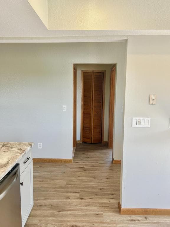 Building Photo - 1930 Como St