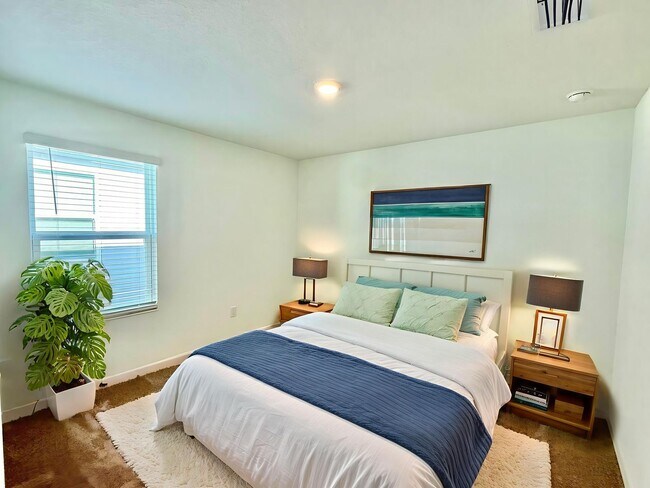 Building Photo - Step into style – Lease this 4Bed gem in D...