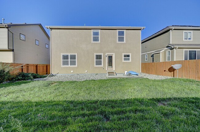Building Photo - HUGE SIX (6!!!) BD HOME IN LORSON RANCH! **$500 credit with a 16-month lease start date by Dec 15...