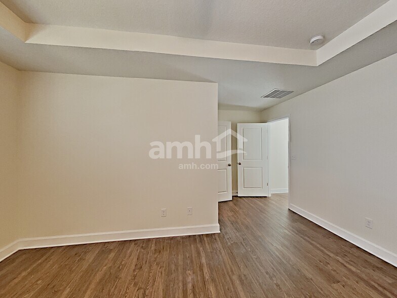 Building Photo - 2876 Calebs Cove Way