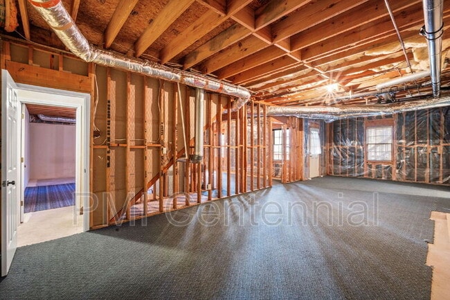 Building Photo - 2645 Wilshire Terrace