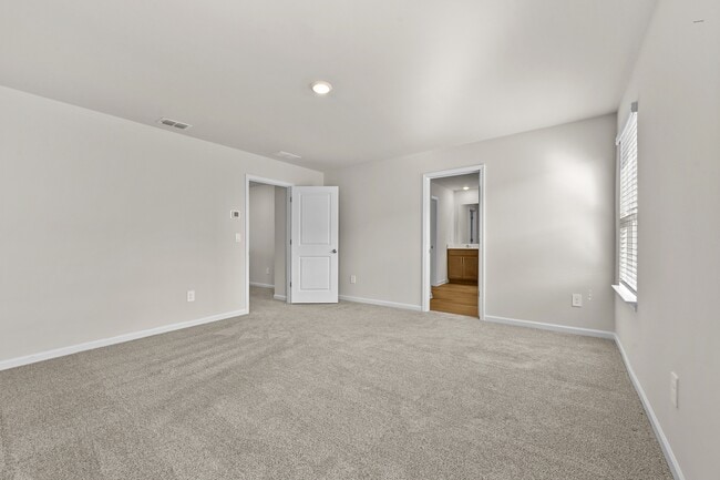 Building Photo - 2327 Whitworth St