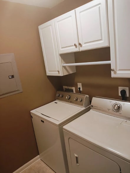 Building Photo - 4280 Cedarcroft Ct