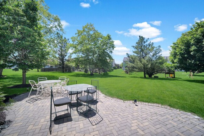 Building Photo - 2743 Rourke Dr