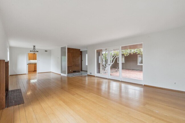 Building Photo - 5960 McAndrew Dr