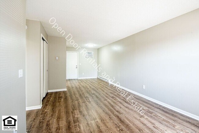 Building Photo - 501 Autumn Hills Dr