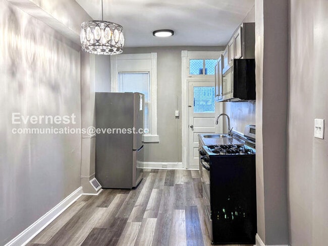 Building Photo - 1134 Myrtle Ave