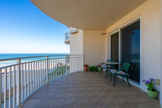 Building Photo - Furnished Daytona Beach Shores Condo