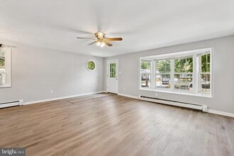 Building Photo - 8517 Osler Ave
