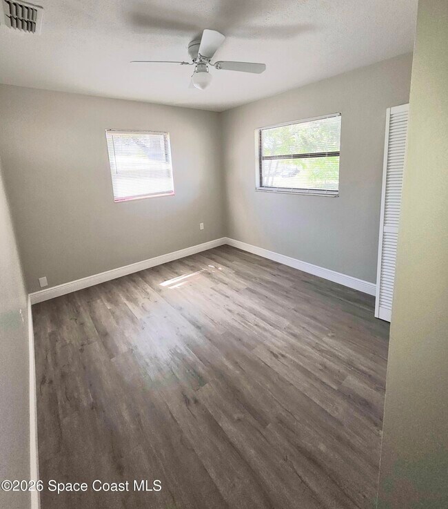 Building Photo - 4415 Coleridge Ave