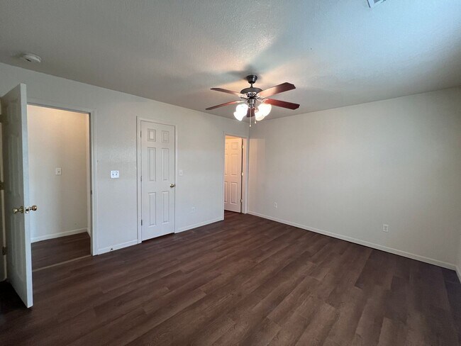 Building Photo - 6308-MF2-E1