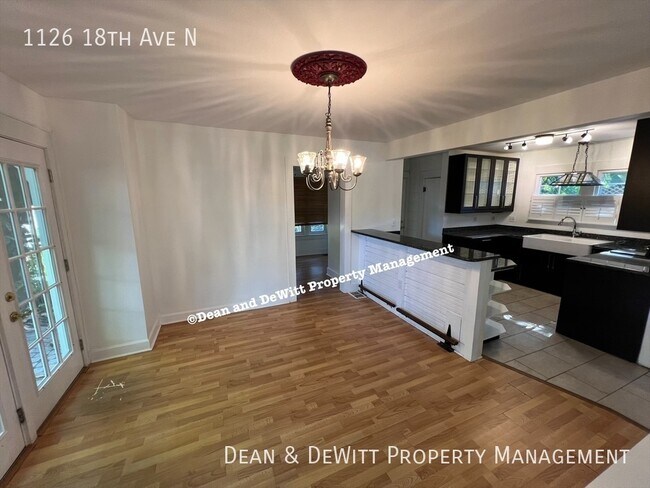 Building Photo - 1126 18th Ave N