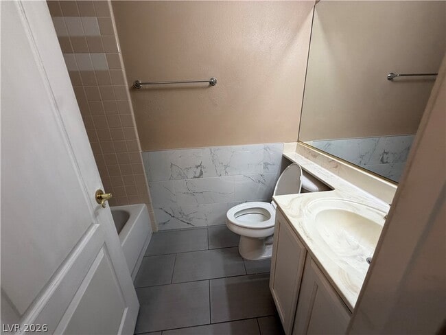 Building Photo - 2381 Goldfire Cir