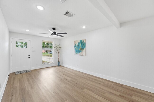 Building Photo - 3714 Brookmeade Dr
