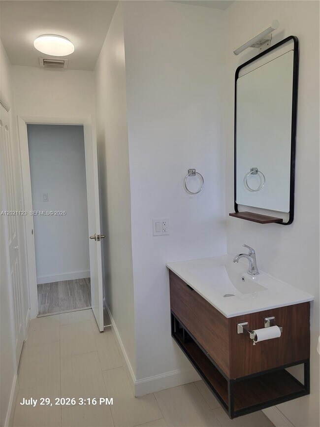 Building Photo - 13220 SW 99th Pl
