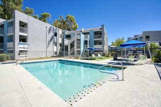 Building Photo - Park Vista