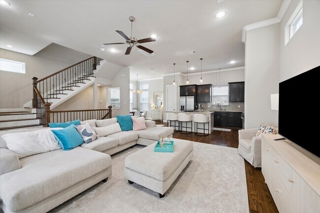 Building Photo - 2504 Beall St