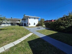 Building Photo - 1711 NW 46th Ave