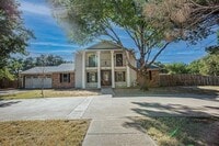 Building Photo - 550 Briarwood Dr