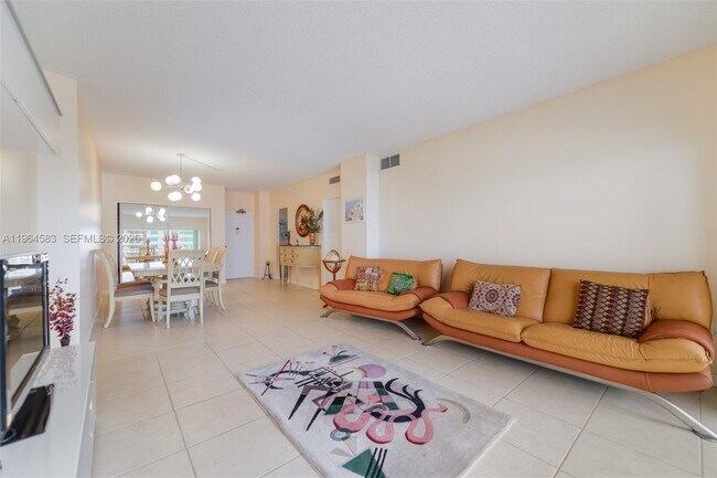 Building Photo - 1980 S Ocean Dr