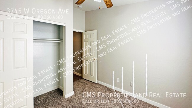 Building Photo - 3745 W Oregon Ave