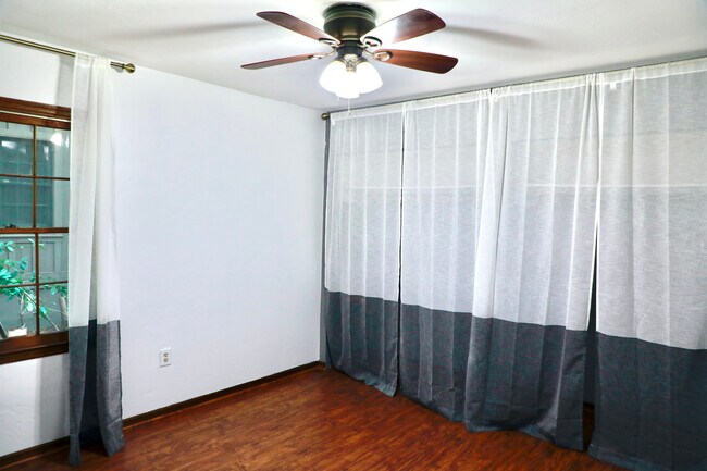 Building Photo - Founders Hill Haile Plantation