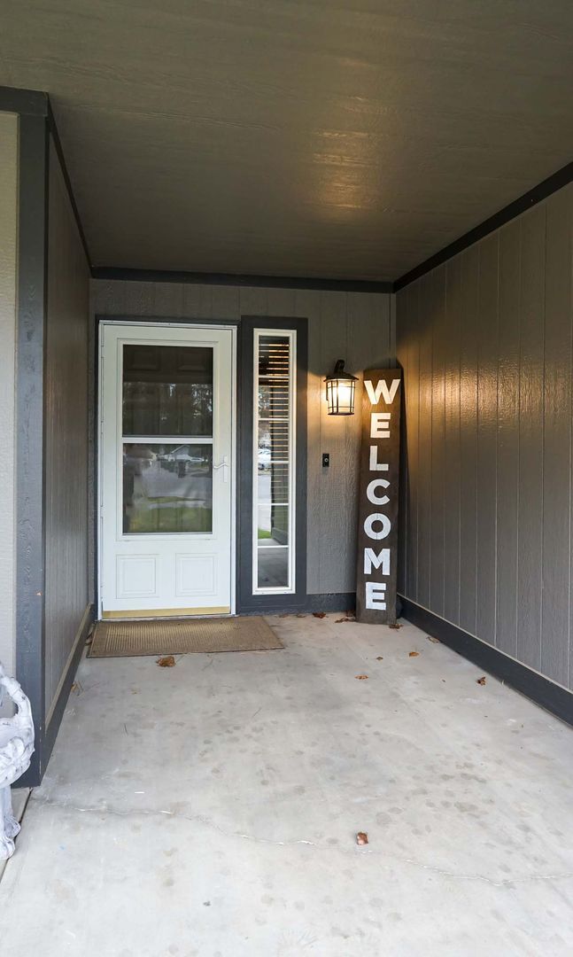 Building Photo - First Time on the Market