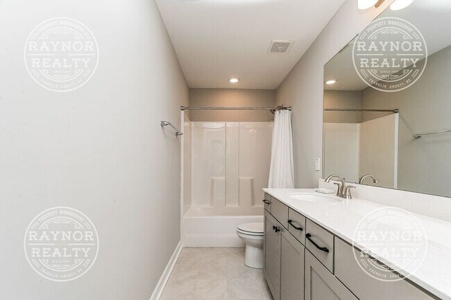 Building Photo - 545 Hawksbill Dr