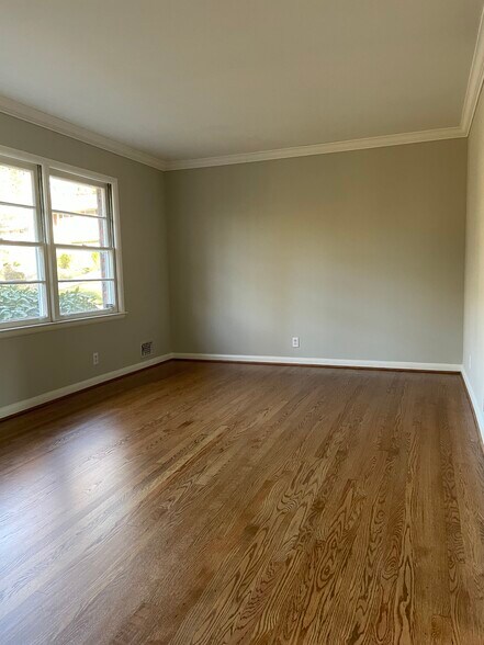 Main Living Room - 2146 Cedarbrook Ct SE