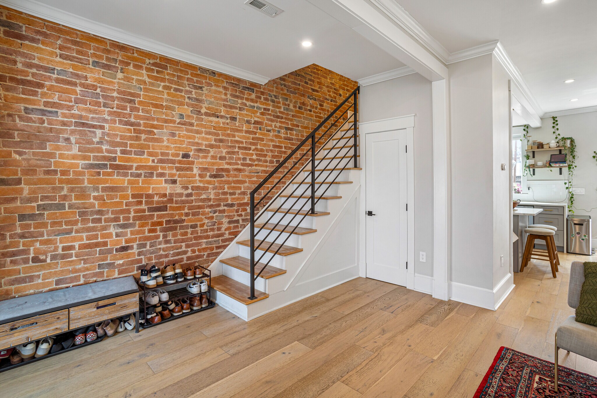 Stairs - 118 15th St NE