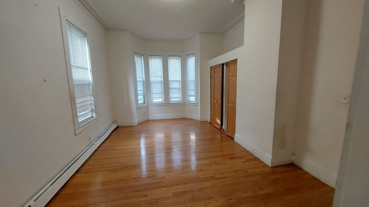 Building Photo - 124 Marcella St