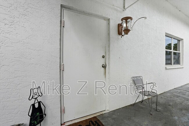 Building Photo - 2261 Krape Rd