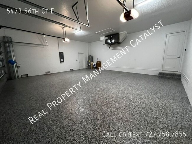 Building Photo - 5473 56th Ct E