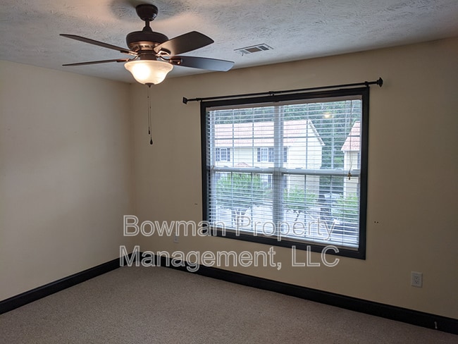 Building Photo - 105 Westchester Dr
