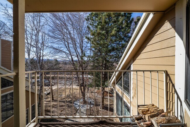Building Photo - 4705 Spine Rd