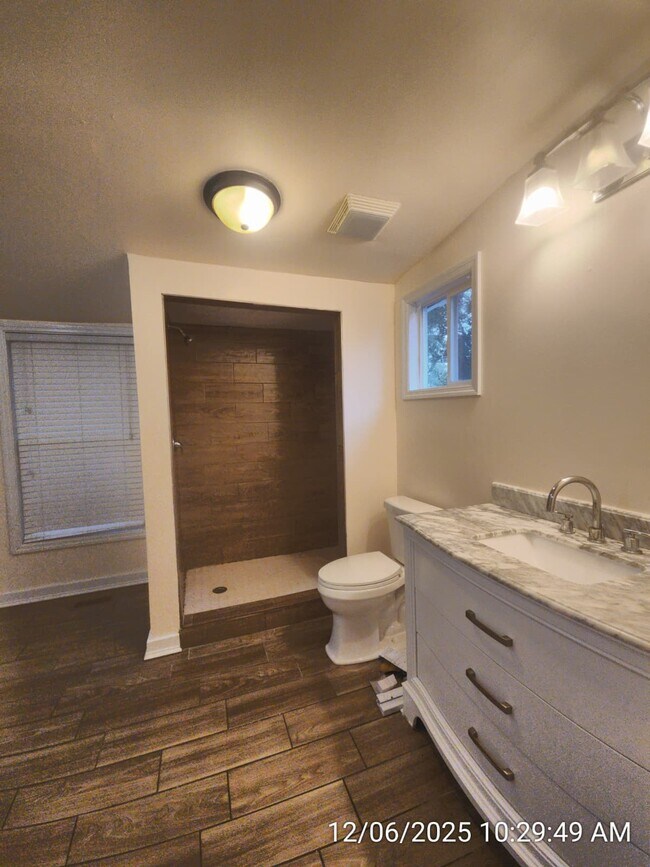 Building Photo - 2149 Texas Ave