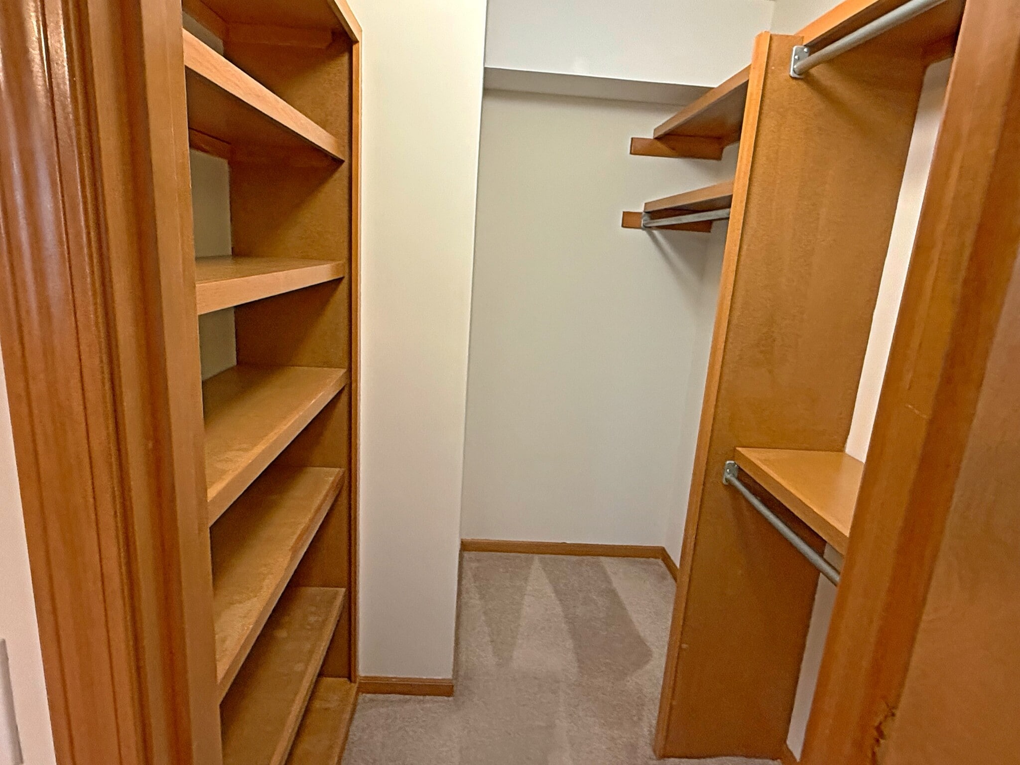 Building Photo - 2716 Larkspur Ct
