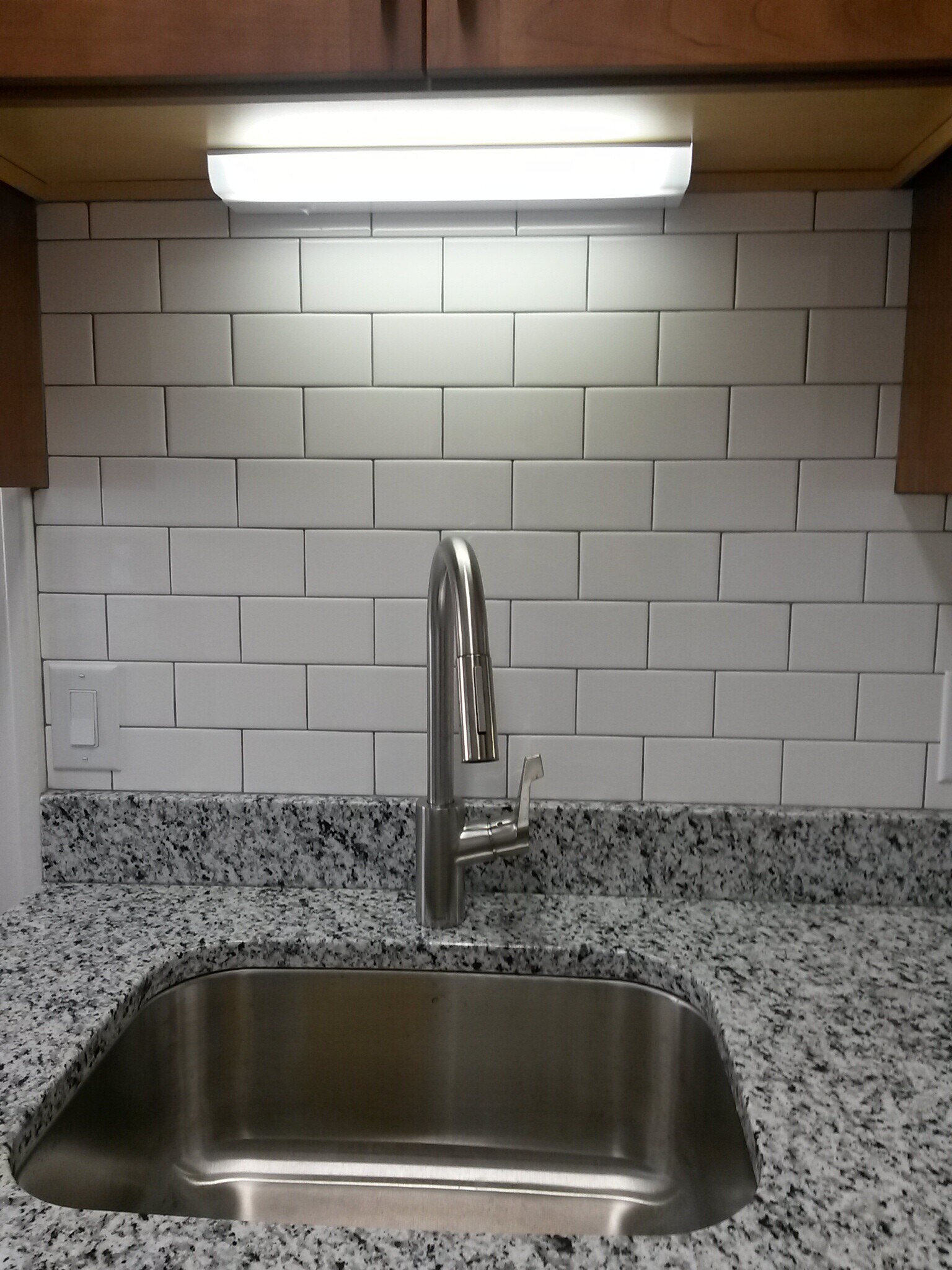 Kitchen sink - 6036 N College Ave