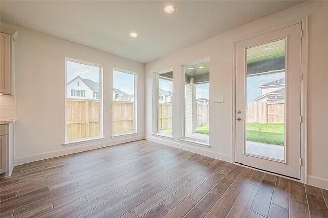 Building Photo - 29803 Breezy Pnes Lp