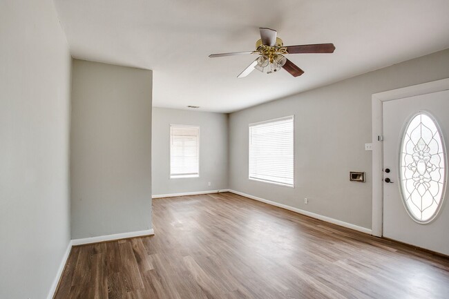 Building Photo - Pre Leasing for fall 2026! 2/2 in Tech Terrace!