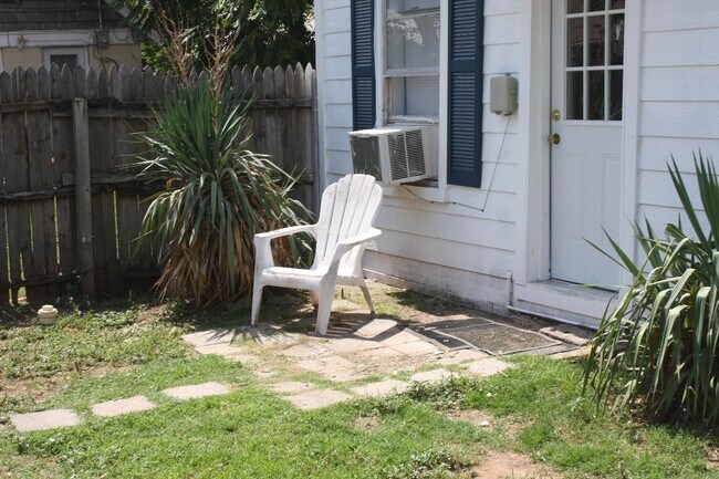 Building Photo - 2118 26th St