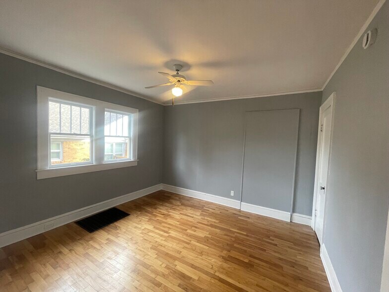 Building Photo - 1391 Jefferson Ave