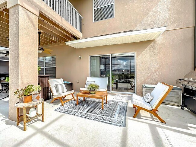 Building Photo - 526 Henley Cir