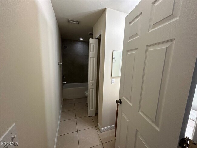 Building Photo - 332 Grant Blvd