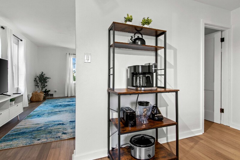 Building Photo - 916 Quincy St