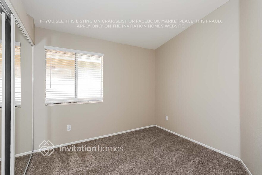 Building Photo - 15395 Villaba Rd
