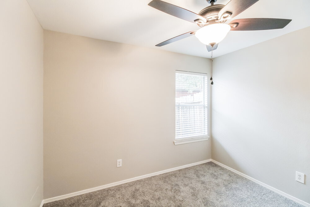 Building Photo - 24227 Silver Maple Dr