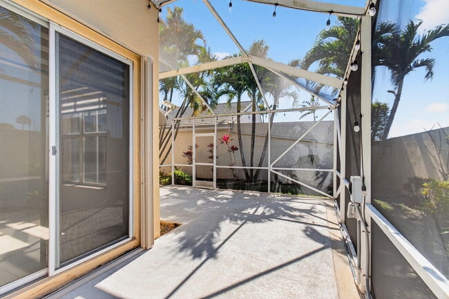 Building Photo - 7848 Travelers Tree Dr