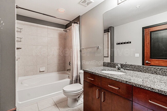 Building Photo - 1700 Bassett St