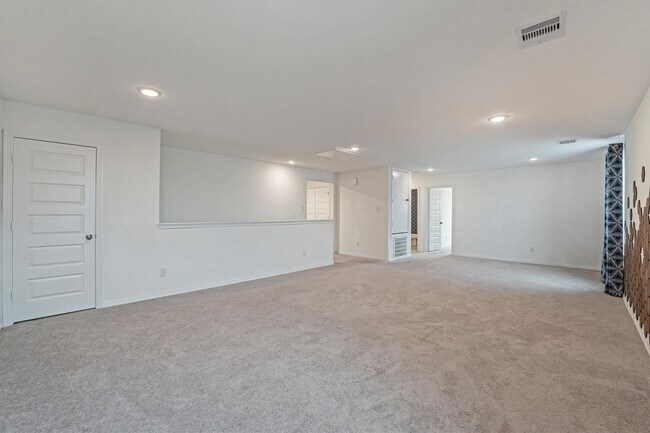 Building Photo - 5806 Aurora Grns Ln